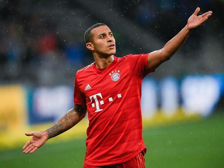 Münchens Thiago während eines Spiels. Foto: Tom Weller/dpa/Archivbild