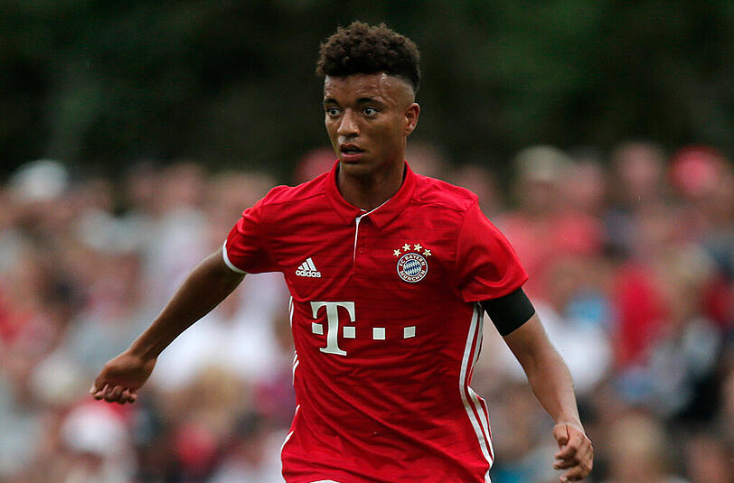 Timothy Tillman: Der Nachwuchsspieler des FC Bayern München hat angeblich das Interesse von Real Madrid geweckt.