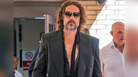 Es gibt weitere Anklagen gegen Russell Brand.