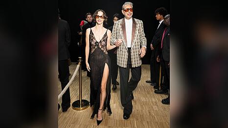 Jeff Goldblum und Emilie Livingston am Donnerstag in Paris.
