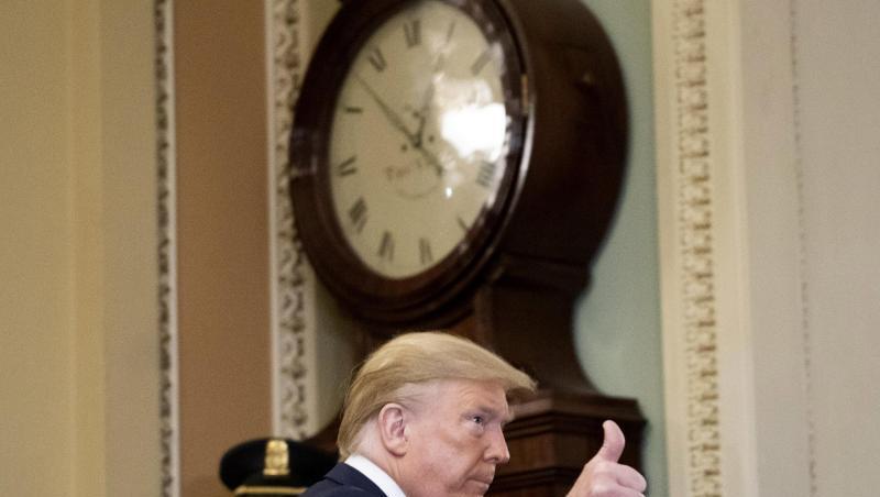 Donald Trump, Präsident der USA, kommt zu einem gemeinsamen Mittagessen mit US-Abgeordneten im Kapitol an. Donald Trump, Präsident der USA, kommt zu einem gemeinsamen Mittagessen mit US-Abgeordneten im Kapitol an.