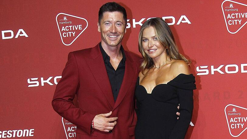 Robert Lewandowski und seine Frau Anna zeigten sich strahlend auf dem roten Teppich in Hamburg.