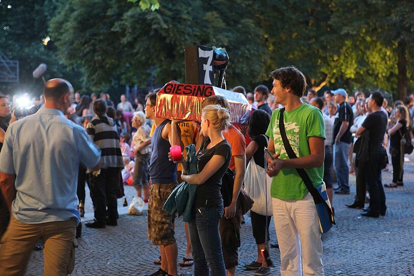 "Trauermarsch" für die Schwabinger 7.