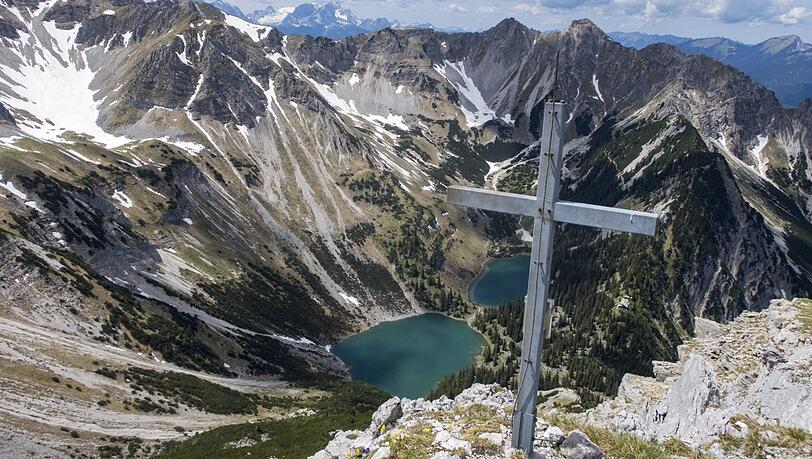 Traumhaft: Die Soierngruppe oberhalb der Soiernseen. Traumhaft: Die Soierngruppe oberhalb der Soiernseen.