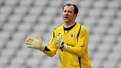 Nach der Diskussion der letzten Woche dürfte Kiraly nach diesem Spiel beruhigt nach Hause gefahren sein. Nach der Diskussion der letzten Woche dürfte Kiraly nach diesem Spiel beruhigt nach Hause gefahren sein.