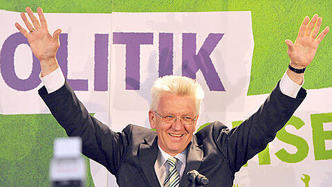 Winfried Kretschmann freut sich über das Wahlergebnis