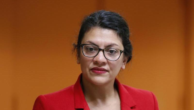 Die demokratische US-Abgeordnete Rashida Tlaib teilte auf Twitter mit, dass sie nicht nach Israel und ins Westjordanland reisen werde. Die demokratische US-Abgeordnete Rashida Tlaib teilte auf Twitter mit, dass sie nicht nach Israel und ins Westjordanland reisen werde.