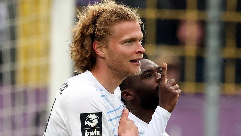 Zwei Verlängerungskandidaten, die 1860 nicht verlieren möchte: Jesper Verlaat (l.) und Joseph Boyamba. Zwei Verlängerungskandidaten, die 1860 nicht verlieren möchte: Jesper Verlaat (l.) und Joseph Boyamba.