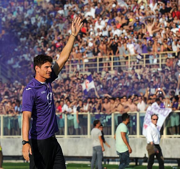 Gomez in seinem neuen Stadion, dem &bdquo;Artemio Franchi&ldquo;.