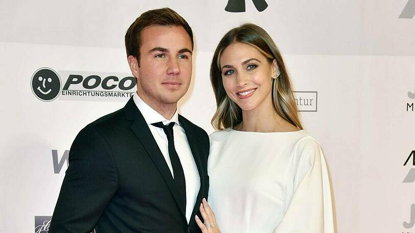 Mario und Ann-Kathrin Götze genießen die ersten Tage mit ihrem Nachwuchs