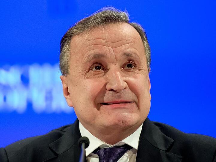 Nikolaus Bachler, Intendant der bayerischen Staatsoper, spricht auf einer Pressekonferenz. Foto: Sven Hoppe/dpa/Archivbild