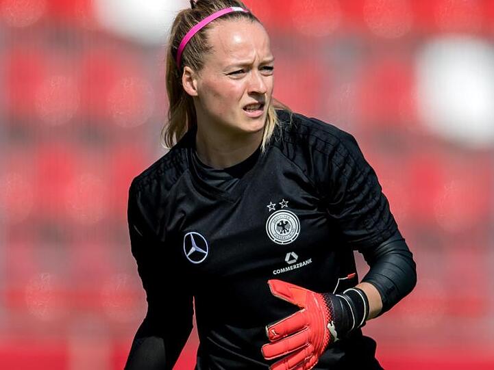 Torfrau Lisa Schmitz will auf sich aufmerksam machen.
