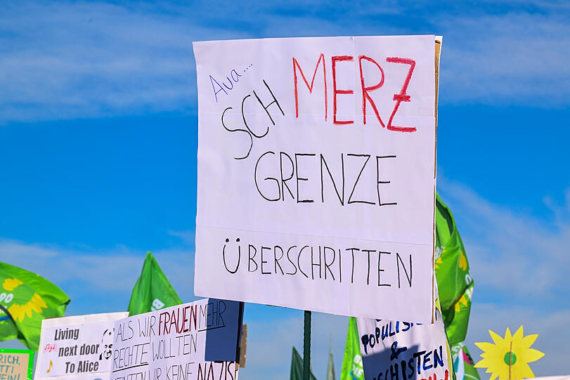 Auch Friedrich Merz bekam sein Fett ab.