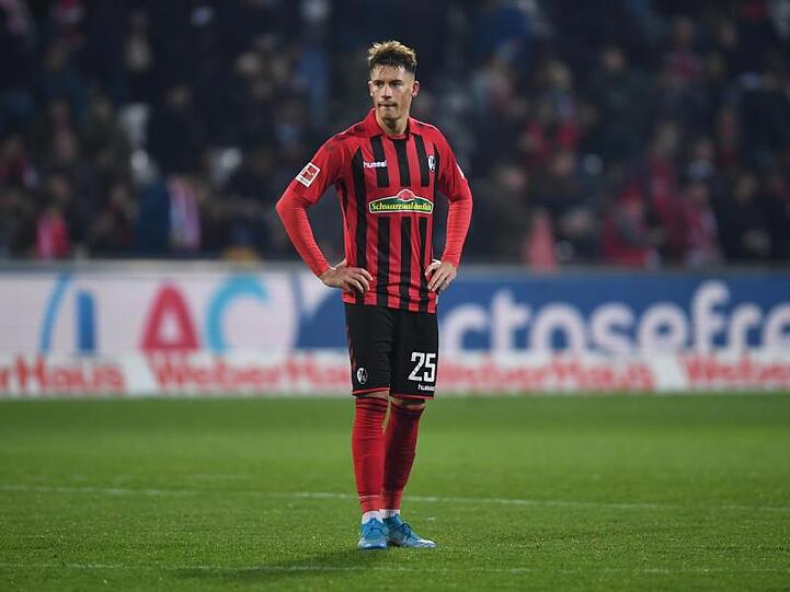 Robin Koch wird den SC Freiburg nun doch nicht in Richtung Leipzig verlassen.