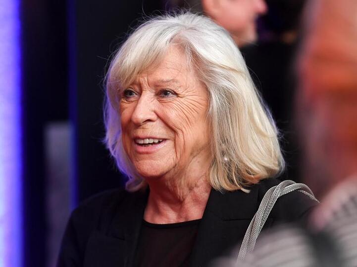 Margarethe von Trotta wird ausgezeichnet.