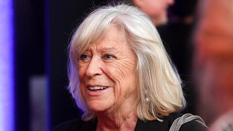 Margarethe von Trotta wird ausgezeichnet.