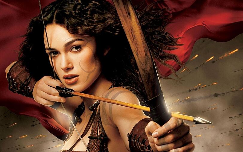 Blau bemalte Amazone mit Gemütsschwankungen: Guinevere (Keira Knightley) muss sich zwischen zwei Männern entscheiden. Blau bemalte Amazone mit Gemütsschwankungen: Guinevere (Keira Knightley) muss sich zwischen zwei Männern entscheiden.