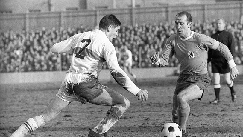 Peter Grosser (r.) gewann 1966 die Meisterschaft mit dem TSV 1860.