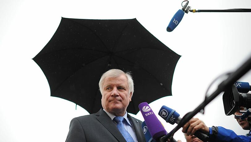 "Mit Stammtischpolitik zementiert Seehofer die CSU-Macht" "Mit Stammtischpolitik zementiert Seehofer die CSU-Macht"