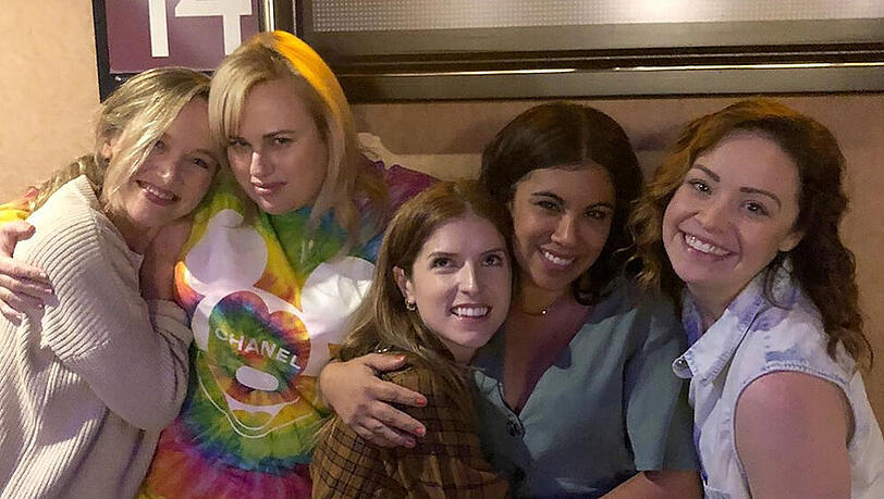 Anna Kendrick (m.): Sie ist mit ihren Darsteller-Kollegen unterwegs Anna Kendrick (m.): Sie ist mit ihren Darsteller-Kollegen unterwegs