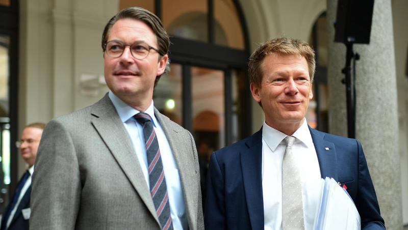 Bundesverkehrsminister Andreas Scheuer und Bahn-Chef Richard Lutz kamen heute erneut zum Bahn-Gipfel zusammen. Bundesverkehrsminister Andreas Scheuer und Bahn-Chef Richard Lutz kamen heute erneut zum Bahn-Gipfel zusammen.