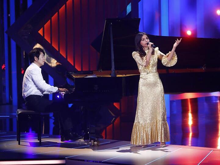 Lang Lang und Katie Melua spielen "What A Wonderful World".