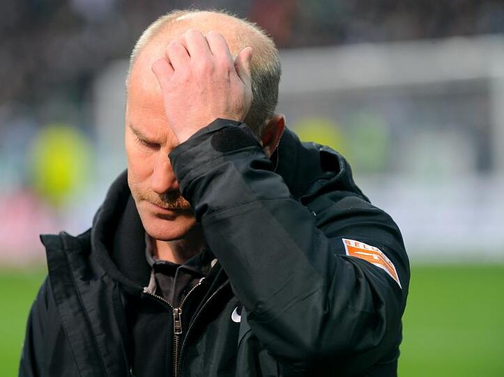 Ist seine Zeit in Bremen abgelaufen? Werder-Coach Thomas Schaaf.