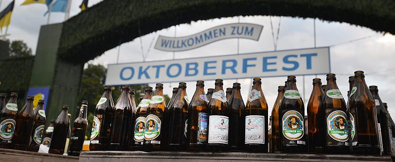 Hier gibt's die ersten Bilder vom Wiesn-Auftakt. Alles wartet auf den Anstich.