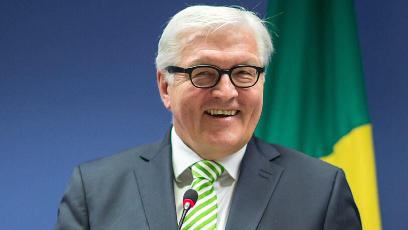 Frank-Walter Steinmeier wurde bei seinem Besuch in Brasilien auf den Abbau von Handelsbarrieren für Kaffee angesprochen. Frank-Walter Steinmeier wurde bei seinem Besuch in Brasilien auf den Abbau von Handelsbarrieren für Kaffee angesprochen.
