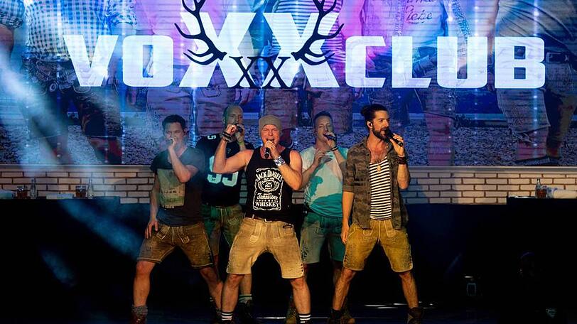 Die Lederhosen gehören einfach dazu: voXXclub stehen immer in Tracht auf der Bühne