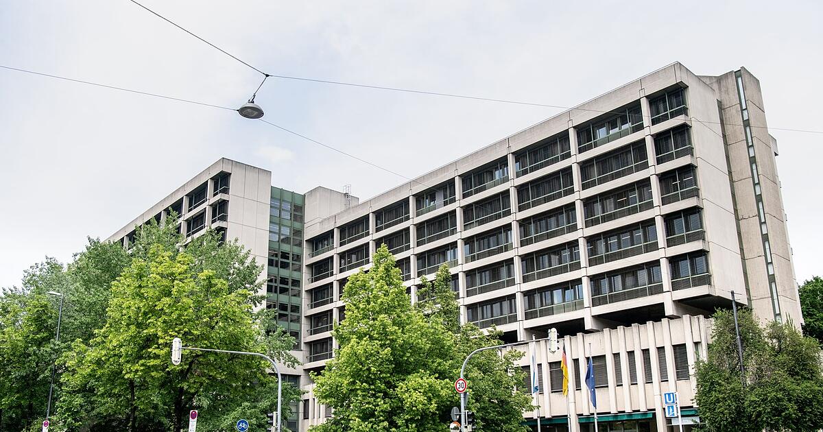 IS-R-ckkehrerin-aus-Oberfranken-steht-in-M-nchen-vor-Gericht