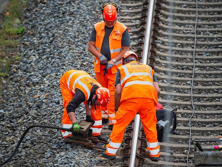Die Bahn beginnt mit Sanierungen der Schnellstrecke zwischen Hannover und Göttingen.