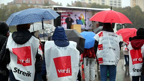 Städtische Angestellte streiken am Freitag für mehr Lohn und bessere Arbeitsbedingungen statt nur Applaus.