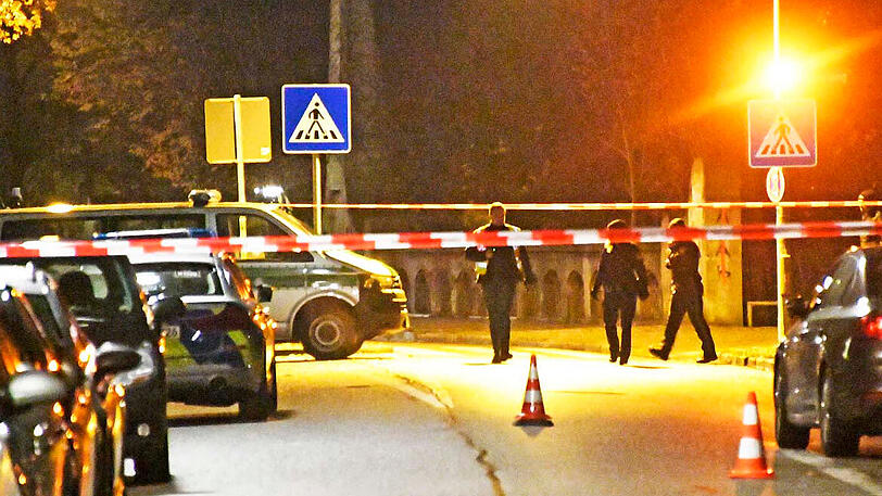 Am Dienstagabend kam es in der Hochstraße in der Au nach einem Raubüberfall zu einem Polizeieinsatz.