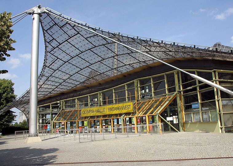 Olympiahalle:
Hier könnte u.a. in den Sportarten Basketball, Judo, Karate, Ringen, Gewichtheben, Tischtennis, Turnen und Fechten um Medaillen gekämpft werden.