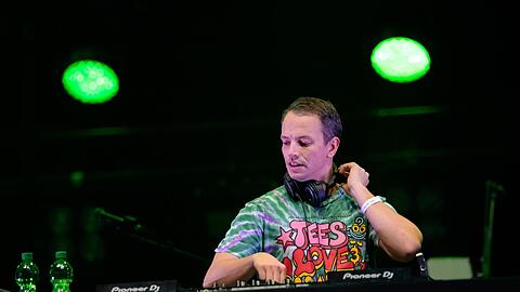 Der DJ feiert eine Party zum Jubil&auml;um der Bayreuther Festspiele. (Archivbild)