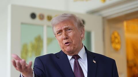 Trump droht den Iranern: "Sie sollten sich lieber bald schlaumachen!" (Archivbild)