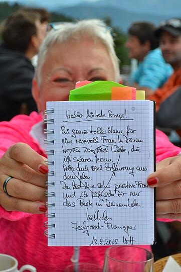 Die Leser freuten sich bei der zweiten AZ-Wanderung über das sonnige Wetter.