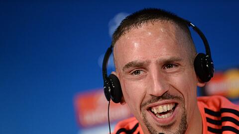 Franck Ribery auf einer Pressekonferenz.