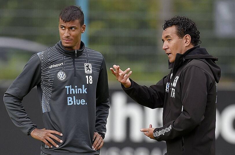 Martin Angha (li.) drängt bereits ins Team von Ricardo Moniz.