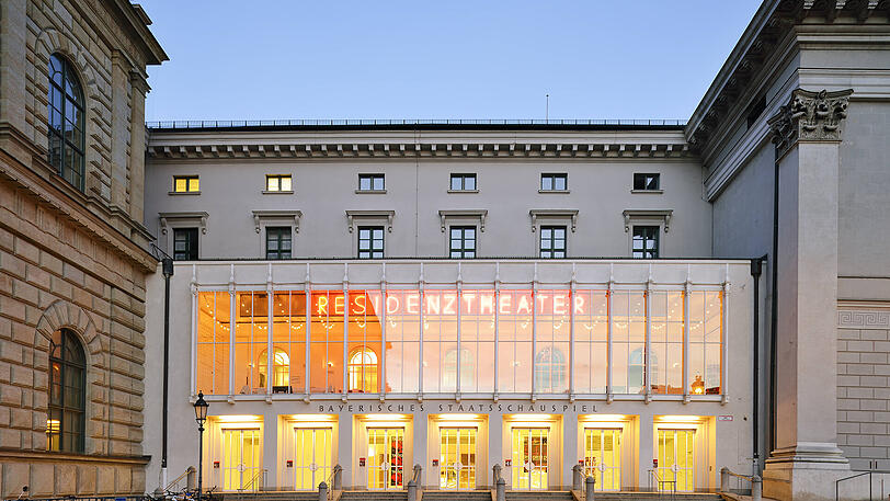 Bis 2011 spielte Helmut Stange am Residenztheater in München.