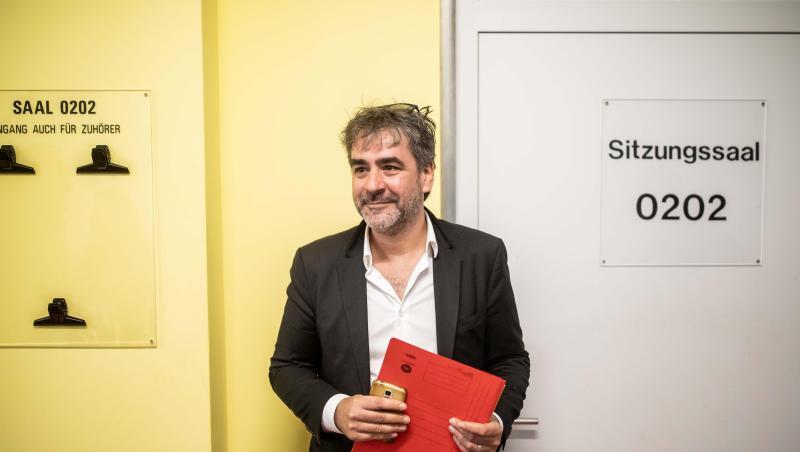 "Welt"-Korrespondent Deniz Yücel ist während seiner Haftzeit in der Türkei eigenen Angaben zufolge gefoltert worden. "Welt"-Korrespondent Deniz Yücel ist während seiner Haftzeit in der Türkei eigenen Angaben zufolge gefoltert worden.