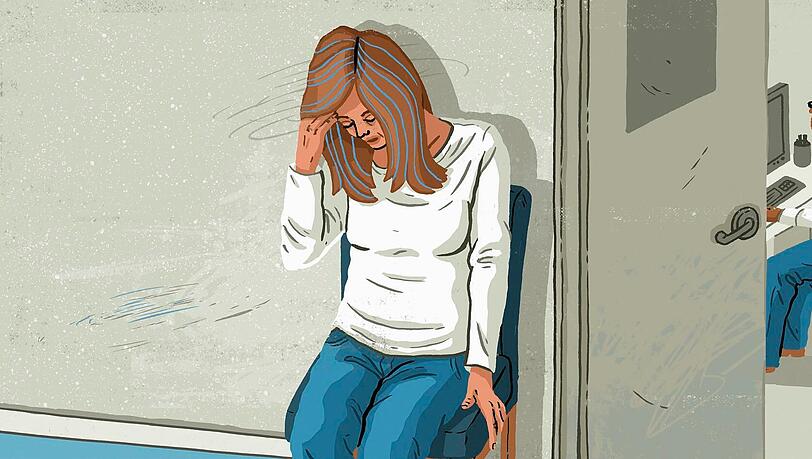 Eine Patientin sitzt im Wartezimmer. Wie lange es wohl dauert, bis sie drankommt? Viele Versicherte berichten der AOK von längeren Wartezeiten. Eine der großen Baustellen für das deutsche Gesundheitssystem. Eine Patientin sitzt im Wartezimmer. Wie lange es wohl dauert, bis sie drankommt? Viele Versicherte berichten der AOK von längeren Wartezeiten. Eine der großen Baustellen für das deutsche Gesundheitssystem.