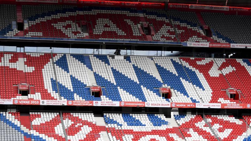 Das FC Bayern Logo auf der leeren Tribüne. Foto: Sven Hoppe/dpa-Pool/dpa/Symbolbild Das FC Bayern Logo auf der leeren Tribüne. Foto: Sven Hoppe/dpa-Pool/dpa/Symbolbild