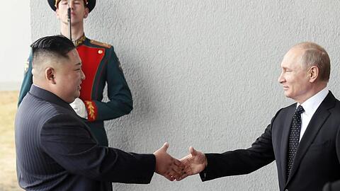 Putin empfängt Kim in Wladiwostock. Der Kremlchef hält eine Lösung des Atomkonflikts auf der Halbinsel für möglich.
