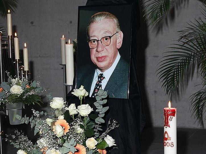 Trauerfeier für Horst Tappert.