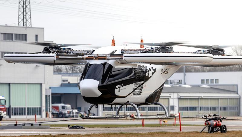 Ein CityAirbus hebt zu einem Testflug ab. Foto: Patrick Heinz/Airbus Helicopters /dpa/Archivbild Ein CityAirbus hebt zu einem Testflug ab. Foto: Patrick Heinz/Airbus Helicopters /dpa/Archivbild