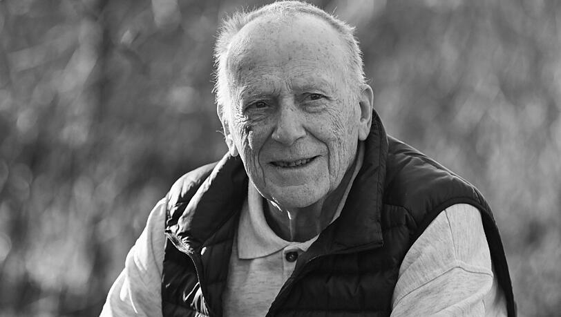 Wolfgang Kohlhaase ist tot. Er sei am 5. Oktober 2022 in Berlin gestorben, teilte die Akademie der Künste unter Berufung auf seine Frau mit. Kohlhaase wurde 91 Jahre alt.