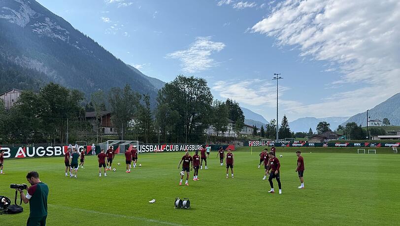 In der Tiroler Idylle bereiten sich die Augsburger auf die kommende Saison vor. In der Tiroler Idylle bereiten sich die Augsburger auf die kommende Saison vor.