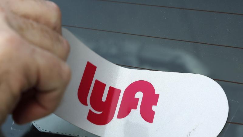 Lyft ist deutlich kleiner als Uber und bisher nur in Nordamerika aktiv. Zugleich zeigt das Unternehmen schnelleres Wachstum als der Marktführer. Lyft ist deutlich kleiner als Uber und bisher nur in Nordamerika aktiv. Zugleich zeigt das Unternehmen schnelleres Wachstum als der Marktführer.